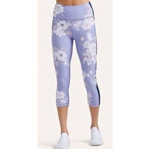 Peloton High Rise Capris / Leggings